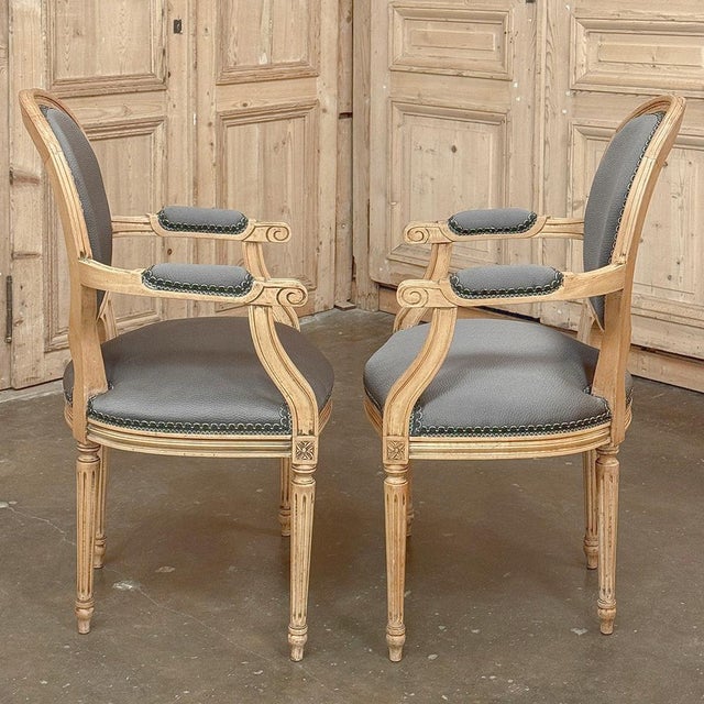 Pair Antique French Louis XVI Medallion Armchairs ~ Fauteuils For Sale In Dallas - Image 6 of 18