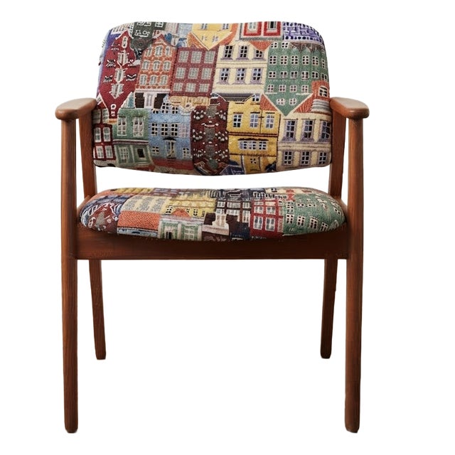 Vintage Hungarian Lounge Chair in Pattern Fabric with Wooden Frame For Sale