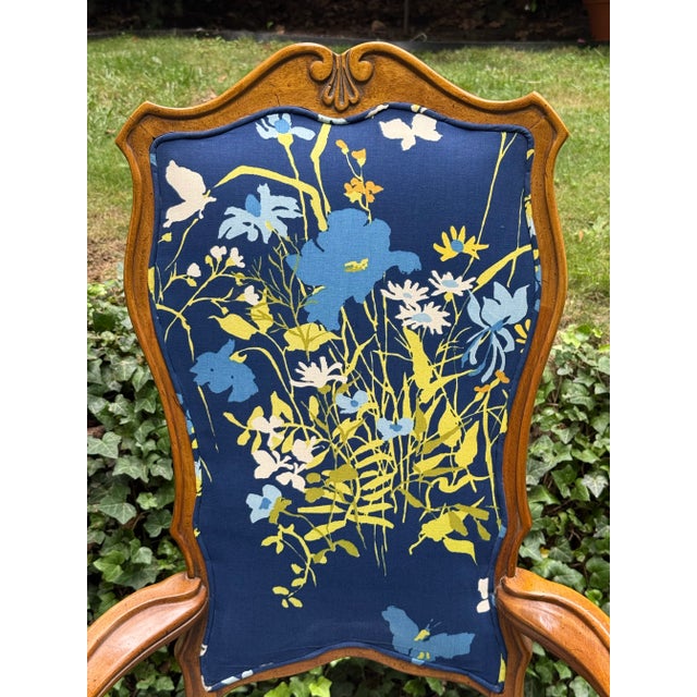 Vintage Gravely Furniture Carved French Upholstered Chairs - Set of 6 For Sale - Image 4 of 12