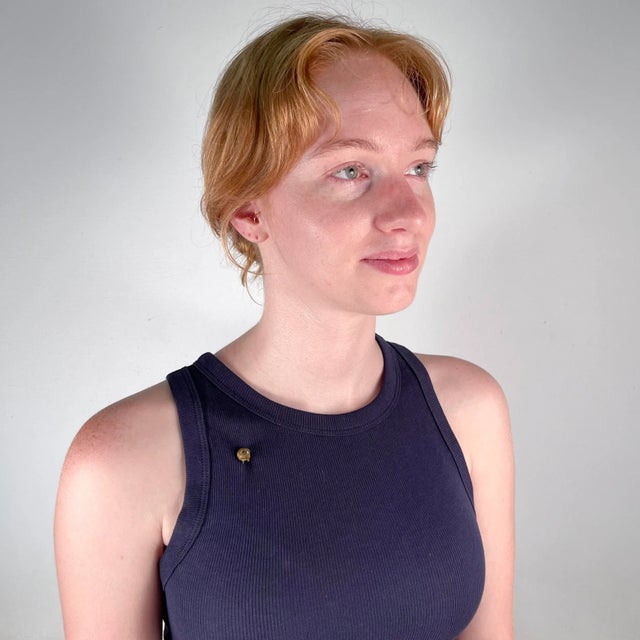 A fine vintage Memento Mori stick pin. With a figural bronze skull with glass eyes mounted on a gold filled pin shaft. The...