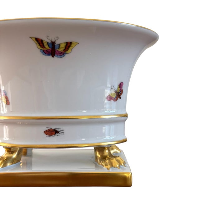 Herend Vintage 1950s Herend Hungary Rothschild Bird Oval Cachepot Urn With Gilded Paw Feet For Sale - Image 4 of 10