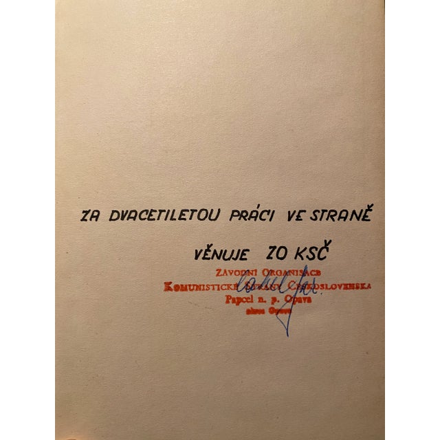 Paper 1960s Ernest Hemingway’s Green Hills of Africa in Czech For Sale - Image 7 of 8