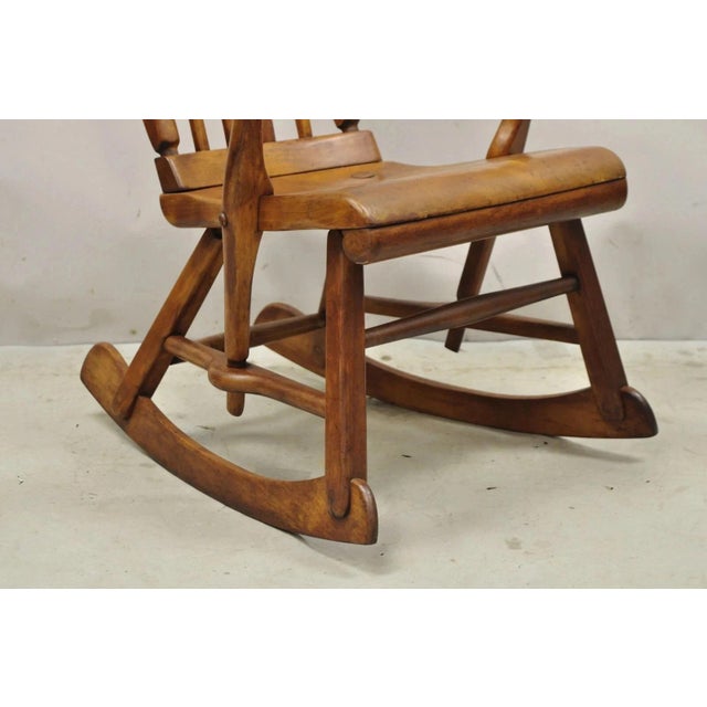 Vintage Sikes Co Maple Wood American Colonial Style Rocker Rocking Chair (B) For Sale - Image 12 of 12