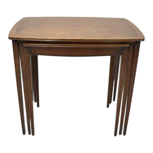 Mid 20th Century Set of Three Kittinger Williamsburg Style Mahogany Nesting Tables