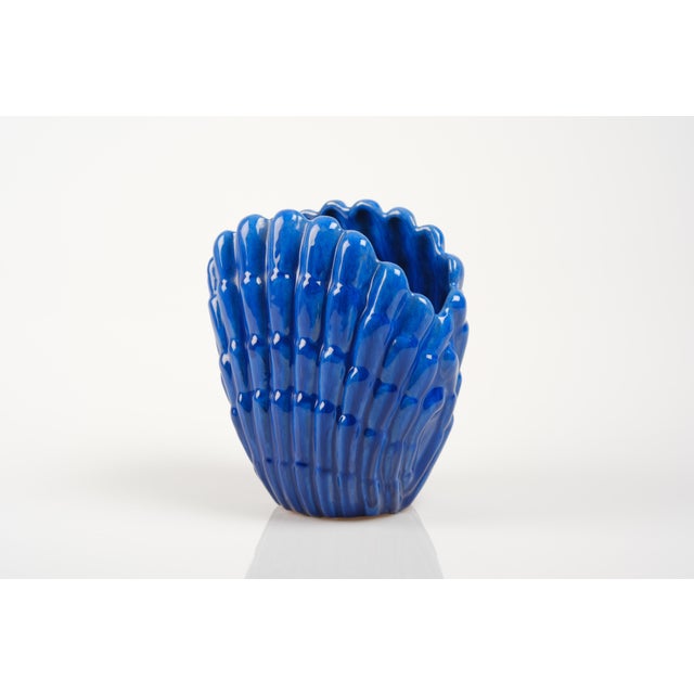 Vicke Lindstrand Swedish Modern Blue Glazed Ceramic Shell Vase by Vicke Lindstrand for Upsala Ekeby, 1940s For Sale - Image 4 of 9