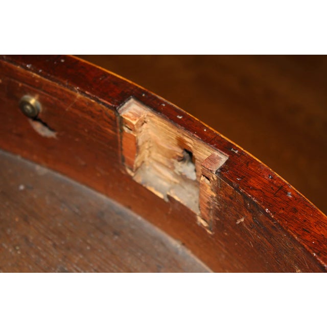 Period Antique English Mahogany Hepplewhite Serpentine Sideboard For Sale In Nashville - Image 6 of 15