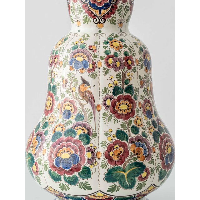 Ceramic Vintage Hand-Painted Chinoiserie Polychrome Delft Vases from Velsen, 1950s-1960s, Set of 2 For Sale - Image 7 of 18