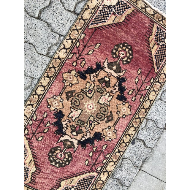 1960s Turkish Handknotted Tribal Rug For Sale - Image 4 of 6