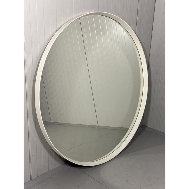 Mid-Century Modern White Round Wooden Wall Mirror, 1970s For Sale - Image 3 of 18