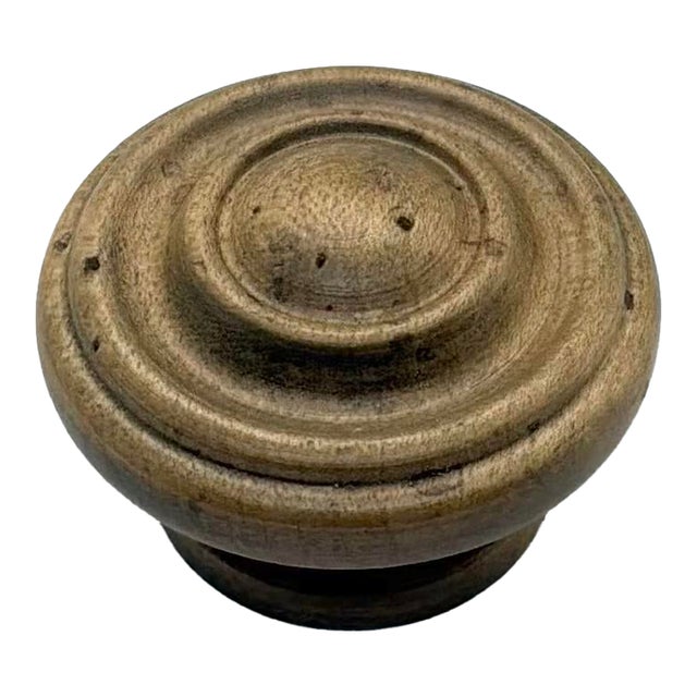 Henredon Wood Knob Antique Finish. For Sale