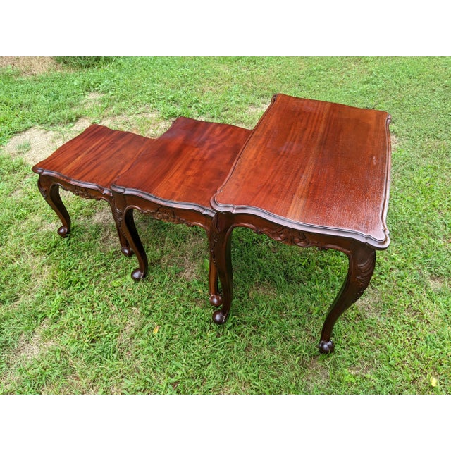 Brown 1960s Queen Anne Solid Cherry Wood Cabriolet Legs Carved Floral Swag Motif Nesting Tables - Set of 3 For Sale - Image 8 of 13