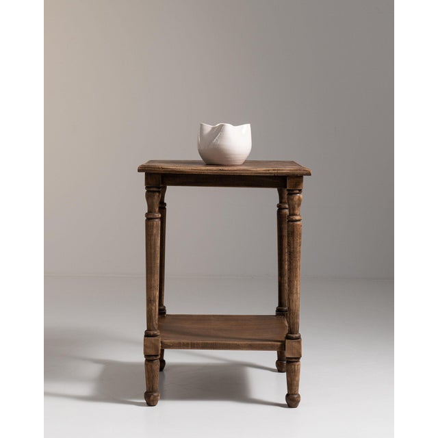 Early 20th Century France Weathered Honey Oak Oak Side Table With Shelf For Sale In Greensboro - Image 6 of 10