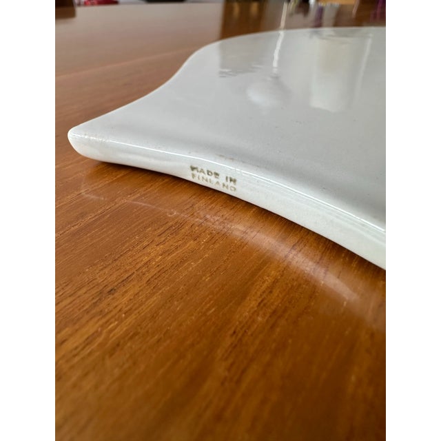 1960s Kaarina Aho Mid Century Modern Ceramic Fish Plate for Arabia of Finland For Sale In San Francisco - Image 6 of 8