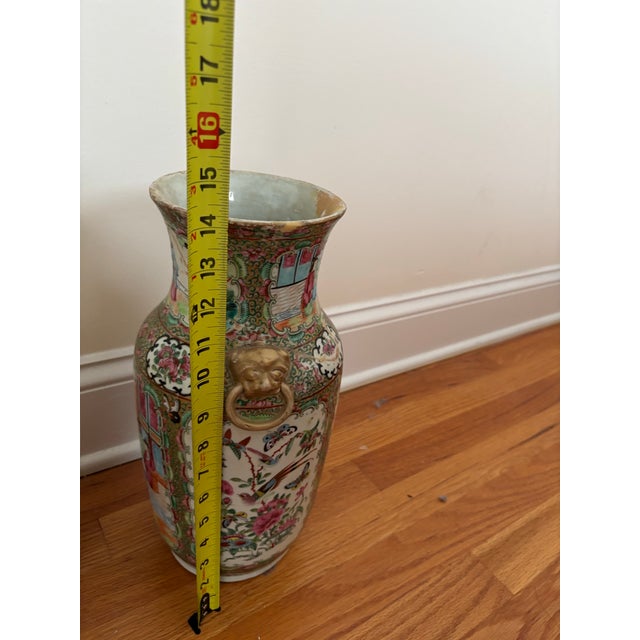 Rose 19th Century Chinese Export Rose Medallion Porcelain Vase For Sale - Image 8 of 9