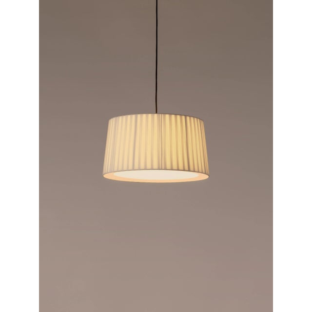 Contemporary Natural GT6 Pendant Lamp by Santa & Cole For Sale - Image 3 of 7