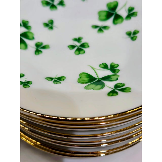 Vintage Neiman Marcus Shamrock Demitasse Cups & Saucers With Gold Trim – Set of 8 For Sale - Image 10 of 13