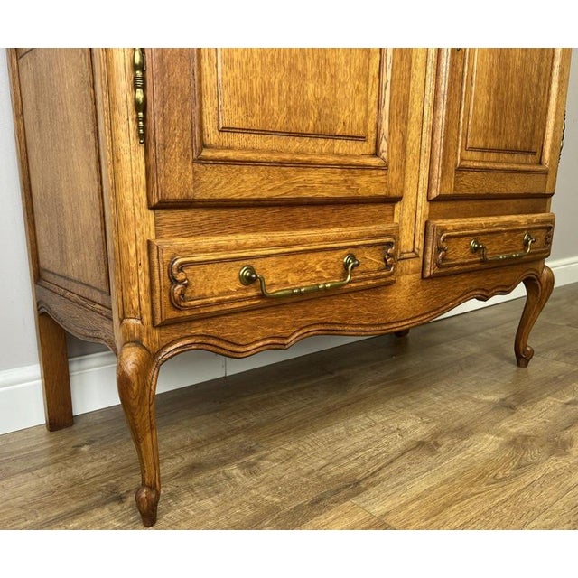 Gold Vintage Louis XIV French Sideboard in Oak For Sale - Image 8 of 13