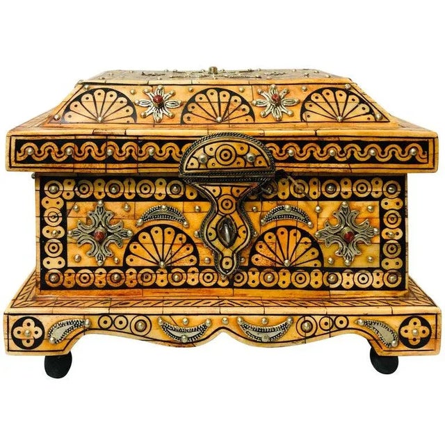 Tribal Orange Resin Jewelry Chest or Box With Brass Inlay For Sale - Image 11 of 11
