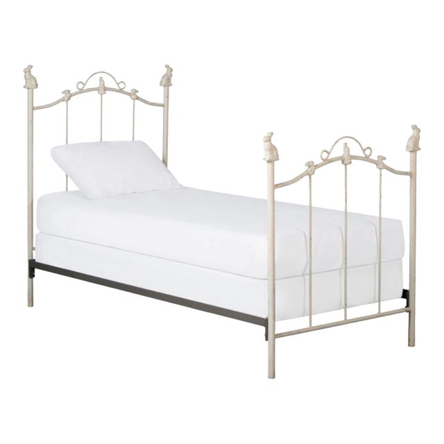 Pair of White Gloss Corsican Twin Beds With Bunny Finials For Sale