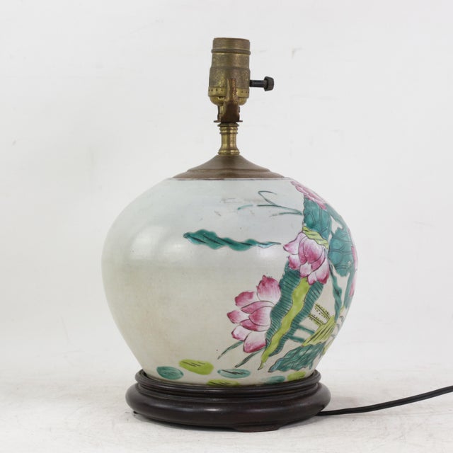 Early 20th Century Vintage Famille Rose Porcelain Vase Lamp With Pink Lotus Blossom and Water Lily Motif For Sale - Image 5 of 14