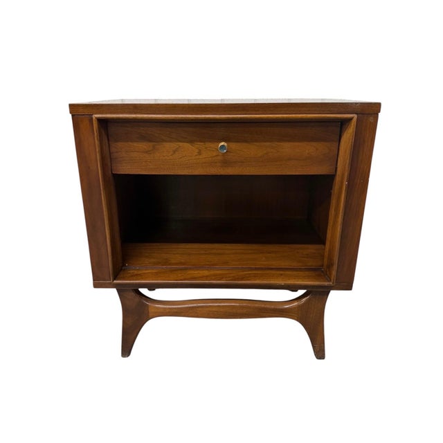Wood Mid-Century Modern Kent Coffey Insignia Walnut Nightstands - Set of 2 For Sale - Image 7 of 11