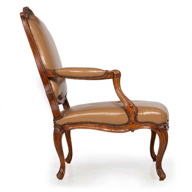 French Louis XV Period Carved Arm Chair Fauteuil, Circa Late 18th Century For Sale - Image 4 of 18