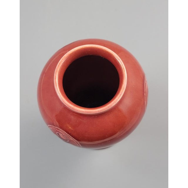 Red Moorcroft Flamminian Red Glaze Vase from Liberty C., 1890s For Sale - Image 8 of 11