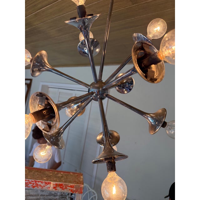 Metal 1970’s Mid-Century Modern Lightolier 12-Light Atomic Chrome & Milk Glass Sputnik Chandelier For Sale - Image 7 of 12