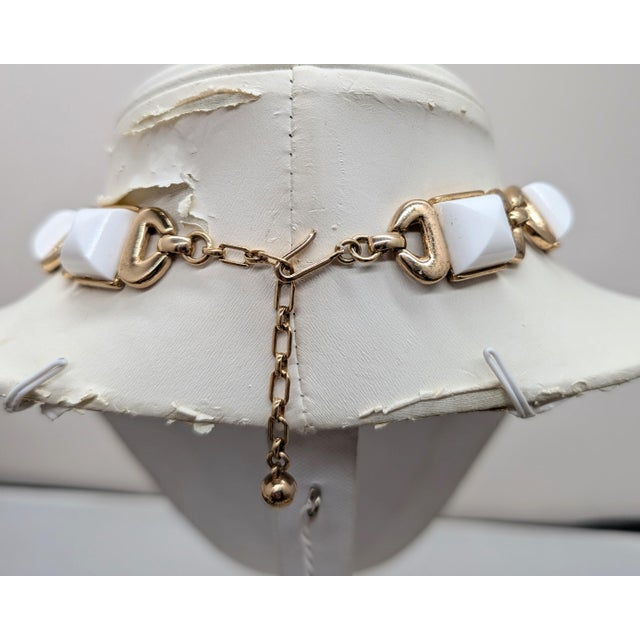 Vintage 1955-6 Signed Crown Trifari "Kashmir" White Sugarloaf Cabochon Rhinestones Collar Necklace For Sale In Philadelphia - Image 6 of 9