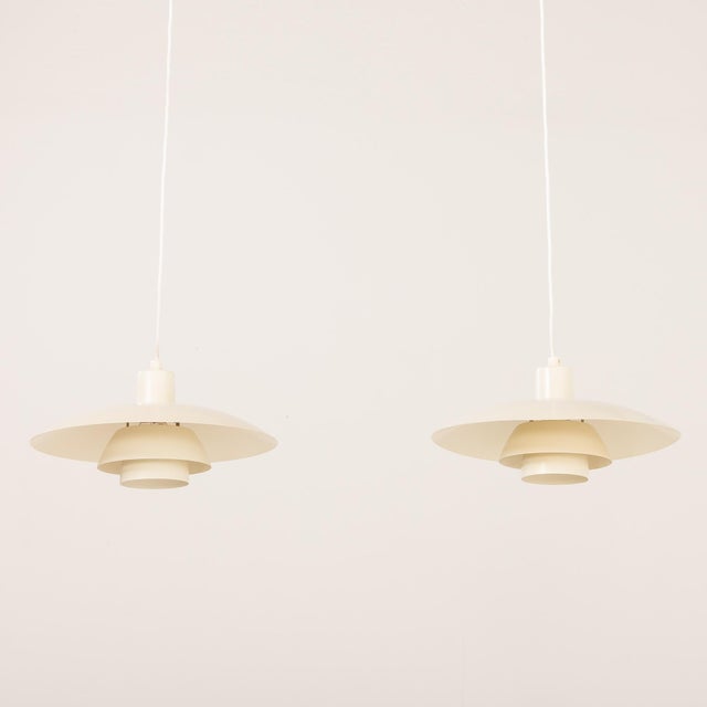 Mid-Century Modern Vintage PH 4/3 Pendant Lamps by Poul Henningsen for Louis Poulsen, Denmark, 1970s, Set of 2 For Sale - Image 3 of 11