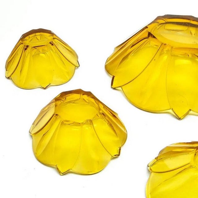 Art Deco Glass Bowls from Moser, Former Czechoslovakia, 1930s, Set of 7 For Sale - Image 3 of 10