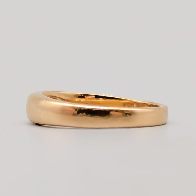18 Karat Gold Ring with Stone For Sale - Image 3 of 5