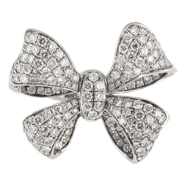 Ladies 18k White Gold 5.00ctw Pave Diamond Bow Statement Cocktail Ring, Size 8 For Sale