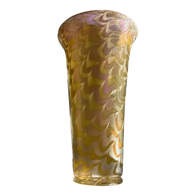 1920s Large American Durand Iridescent Glass Snakeskin Pattern Torchiere Lamp Shade For Sale