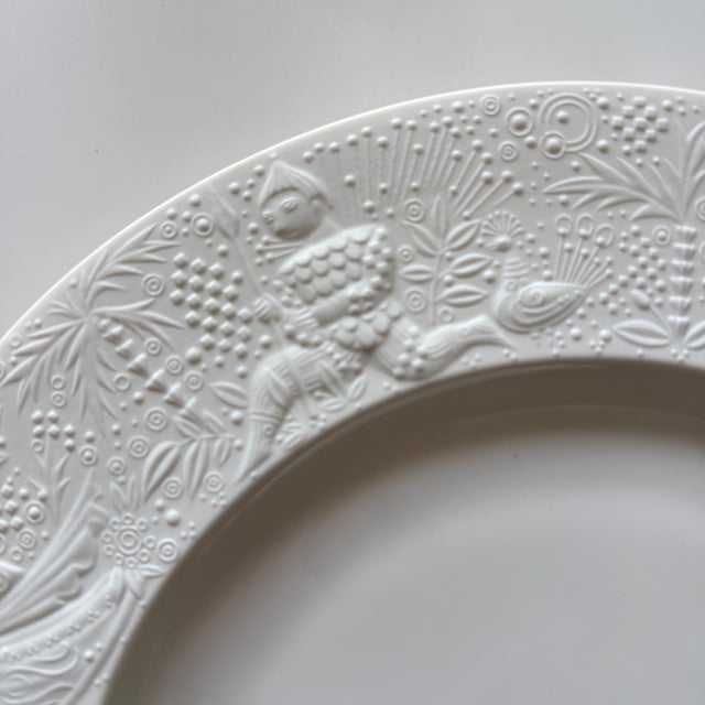 1970s Magic Flute Service Plates by Björn Wiinblad for Rosenthal, 1970s, Set of 4 For Sale - Image 5 of 10
