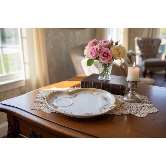 Antique Heart-Shaped Porcelain Tray With Hand-Painted Roses & Gold Gilt For Sale In Portland, ME - Image 6 of 6