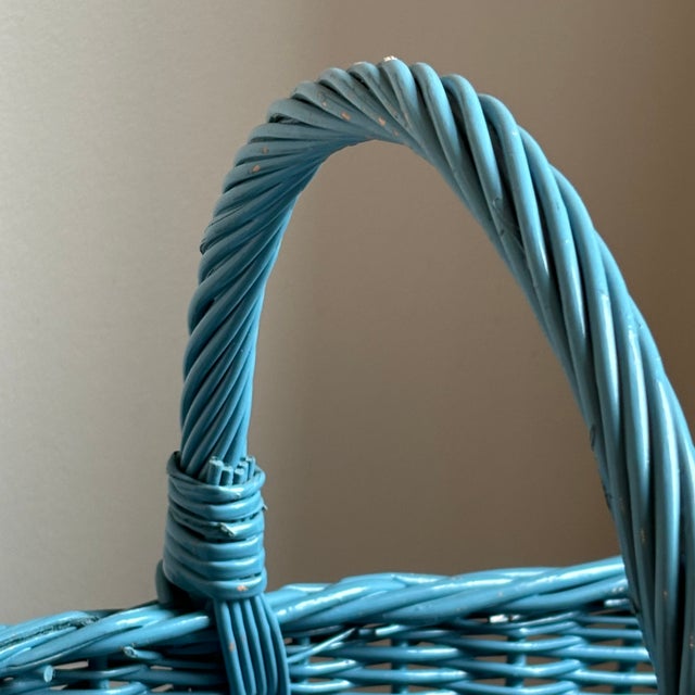 Mid-20th Century Cornflower Blue Market / Gathering Basket For Sale - Image 4 of 15