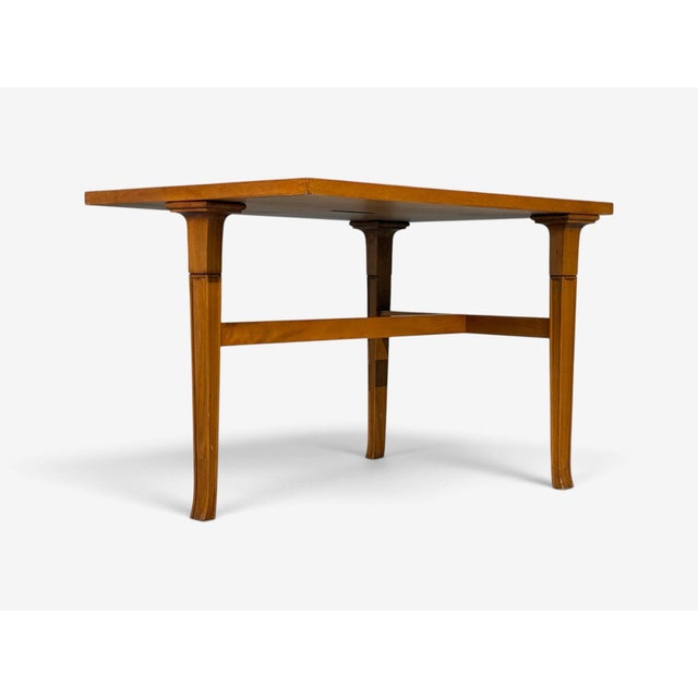 Brown t.h. Robsjohn-Gibbings, Rare Trapeza End Table, Walnut, Greece, 1960s For Sale - Image 8 of 15
