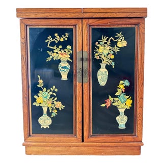 Mid-20th Century Japanese Lacquered Bar Cabinet With Hand-Painted Panels and Expanding Top For Sale