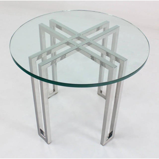 Silver Mid-Century Modern Round Chrome Base and Glass-Top Side Table For Sale - Image 8 of 10