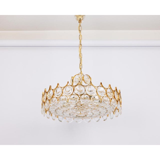 Large Gilt Brass and Crystal Chandelier attributed to Sciolari for Palwa, Germany, 1970s For Sale - Image 12 of 17