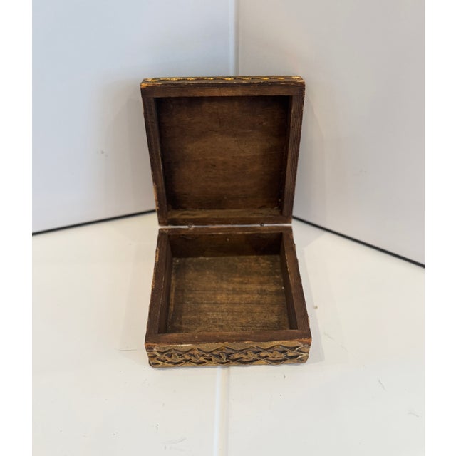 Vintage Italian gilded keepsake box sourced in Florence, Italy, depicting the image of either the Madonna or Saint Fabiola.