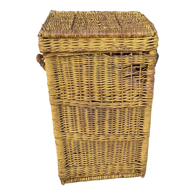 Antique Wicker Hamper For Sale