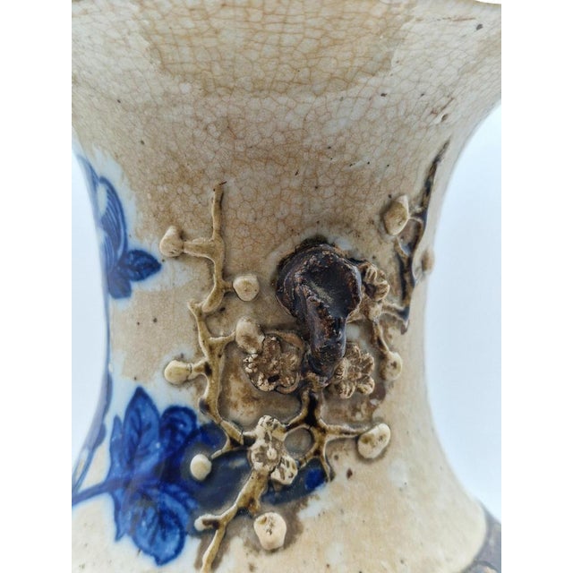 Antique Chinese Nanjing White and Blue Crackleware Vase, Late 19th Century For Sale - Image 11 of 18