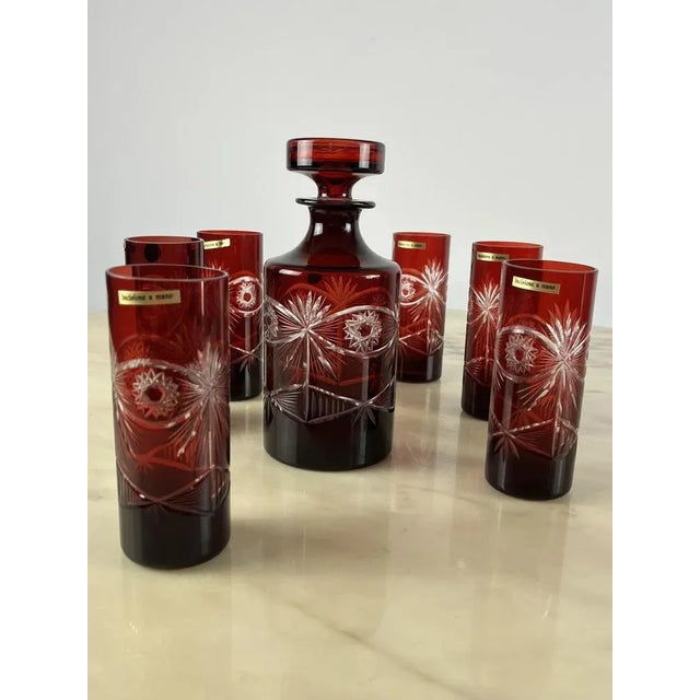 Bottle & Colored Lead Crystal Glasses, Italy, 1980, Set of 7 For Sale - Image 7 of 8