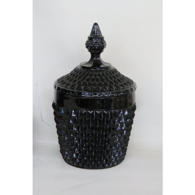 This gorgeous Set of Ice Bucket and Six Tumblers is made of glass. This wonderful Set is made in the fabulous Diamond...