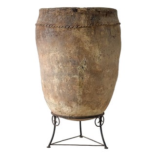 Moroccan Berber Clay Jar in Earthenware For Sale