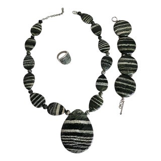 Polished Banded Agate & Sterling Silver Jewellery Set, Set of 3 For Sale