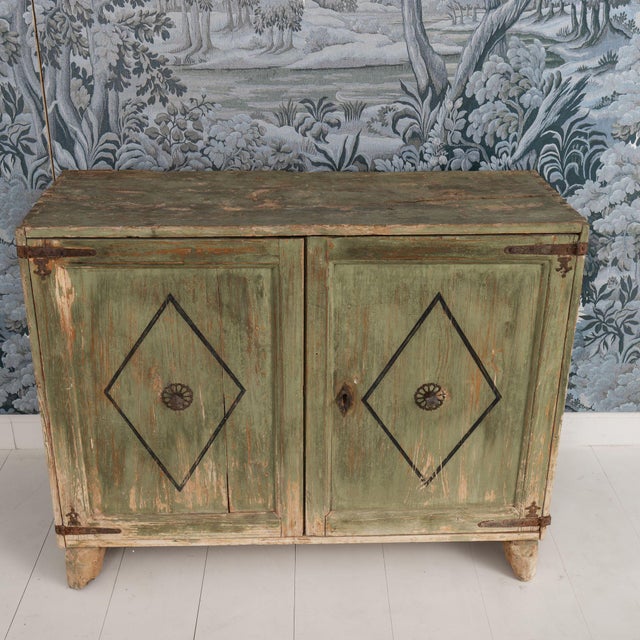 Bottle Green 18th Century Italian Buffet With Iron Details in Original Green Paint For Sale - Image 8 of 18