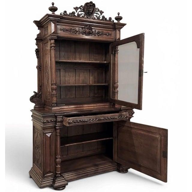 19th Century French Renaissance Revival Oak Bookcase ~ Bibliothèque With Beveled Glass For Sale - Image 9 of 16